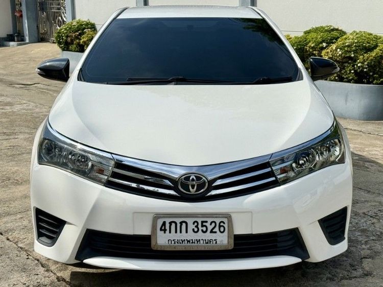 Toyota Altis 2015 1.6 E CNG Sedan เบนซิน NGV เกียร์อัตโนมัติ ขาว