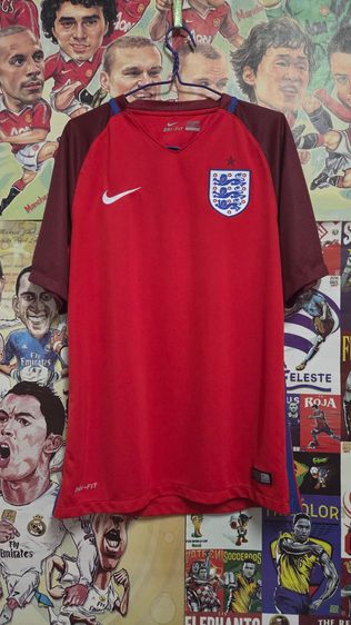 เสื้อฟุตบอลทีมชาติอังกฤษ แท้ england 2016 size m อก 42 ยาว 28