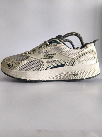 รองเท้าวิ่ง ครีม ส่งฟรี รองเท้า Skechers (ปี 2024) มือสองของแท้ Size 42.5/27 cm.