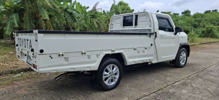 Toyota Hilux Revo 2025 2.4 Entry Pickup ดีเซล ไม่ติดแก๊ส เกียร์ธรรมดา ขาว รูปที่ 3