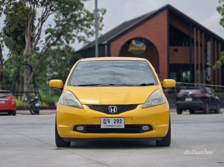 รถ Honda Jazz 1.5 S สี เหลือง