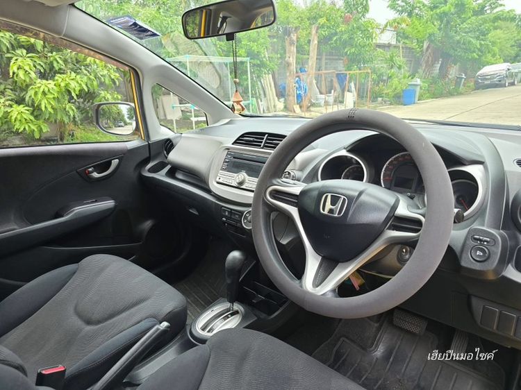 Honda Jazz 2010 1.5 S เบนซิน ไม่ติดแก๊ส เกียร์อัตโนมัติ เหลือง รูปที่ 4