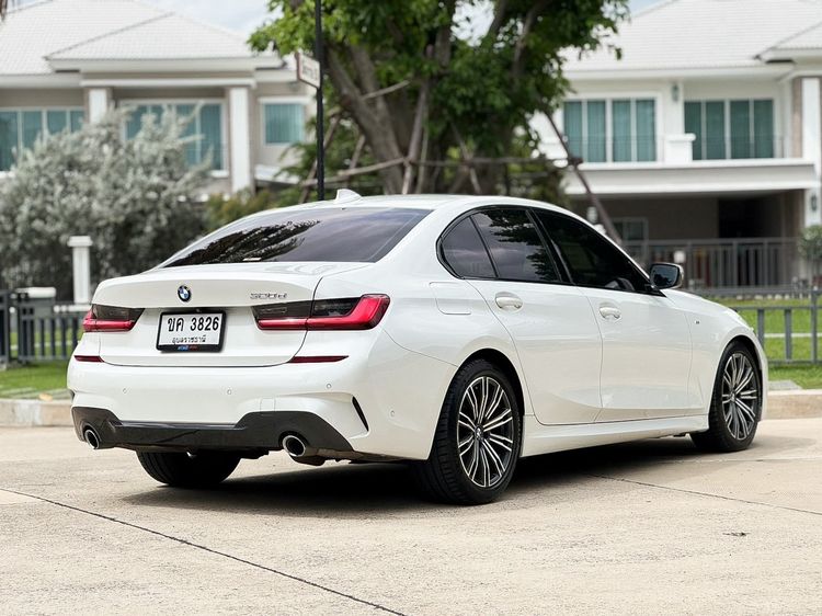 BMW Series 3 2022 320d Sedan ดีเซล ไม่ติดแก๊ส เกียร์อัตโนมัติ ขาว รูปที่ 4