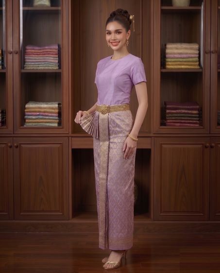ชุดไทยประยุกต์ เสื้อคอกลมแขนสั้น พร้อมผ้าถุงสำเร็จรูปพร้อมชายพกผ้าไหมทอดิ้นทอง ชุดออกงาน ชุดทำบุญ รูปที่ 11