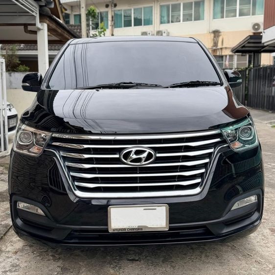 Hyundai H-1  2019 2.5 Elite Van ดีเซล ไม่ติดแก๊ส เกียร์อัตโนมัติ ดำ