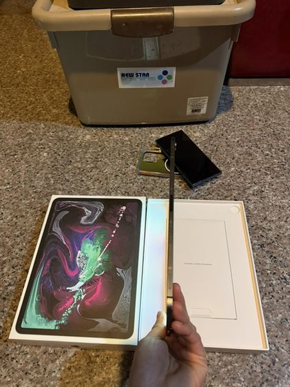 ขายถูกๆiPadPro11นิ้วสีดำ256กิ๊กWifi Celluer มีกล่องสูนTrueใช้งานดีถูกมากกก รูปที่ 4