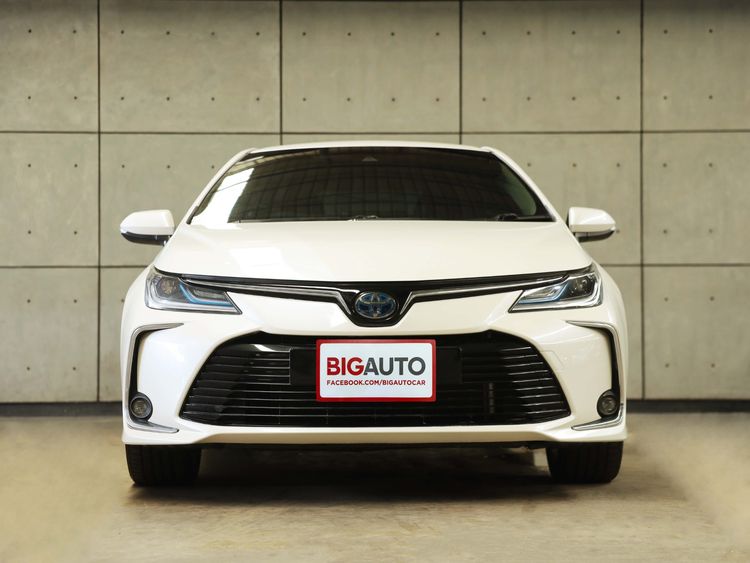 Toyota Altis 2020 1.8 Hybrid High Sedan ไฮบริด ไม่ติดแก๊ส เกียร์อัตโนมัติ ขาว รูปที่ 3
