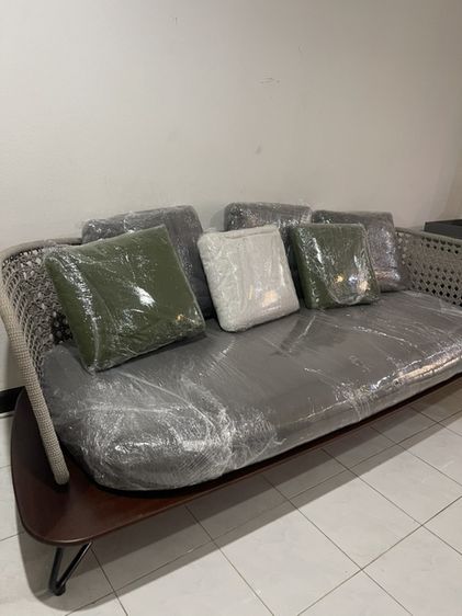 Sofa indoor outdoor นำเข้า CHANINTR ขนาด 236 ซม. สภาพใหม่สวยมาก รูปที่ 3