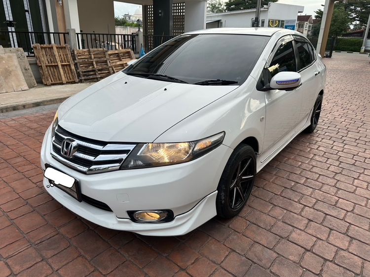 Honda City 2014 1.5 V i-VTEC Sedan เบนซิน เกียร์อัตโนมัติ ขาว