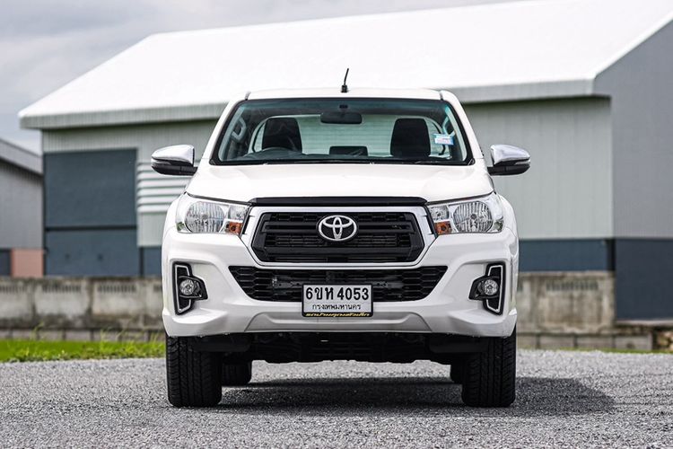 รถ Toyota Hilux Revo 2.4 J Plus Prerunner สี ขาว