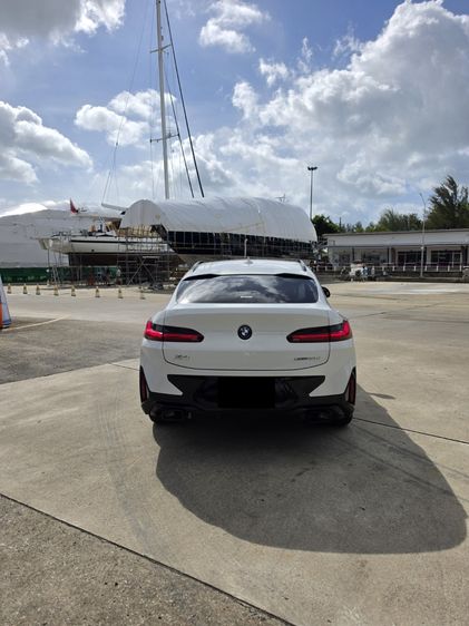 BMW X4 2023 2.0 xDrive20d M Sport 4WD Utility-car ดีเซล เกียร์อัตโนมัติ ขาว รูปที่ 4