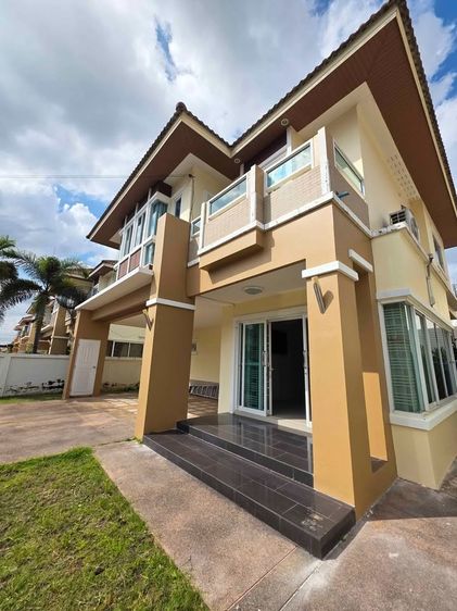 บ้านเดียวในโครงการ ใกล้เซ็นทรัลขับรถ5 นาทีถึง ใกล้แมคโค โลตัส เทอมินอล  ใกล้โรงบาลมหาราช 20,000ต่อเดือน
