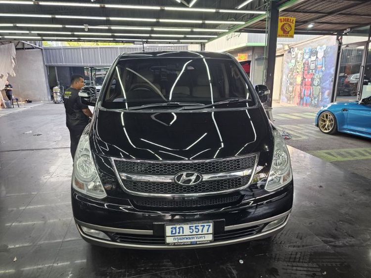 Hyundai H-1  2013 2.5 Deluxe Van ดีเซล เกียร์อัตโนมัติ ดำ รูปที่ 2
