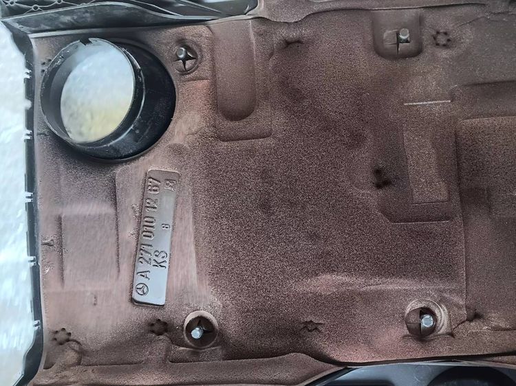ฝาปิดบนเครื่องBenz เครื่อง M271 EVO ของแท้ สภาพสวย  Part no. A2710101267 ราคา 1,950 บ. ไม่รวมส่ง T.081-7545943 รูปที่ 3