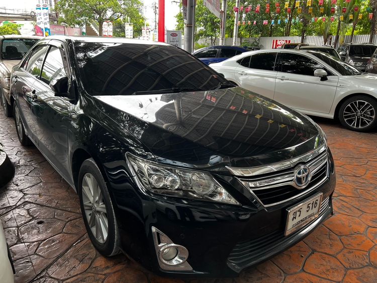 รถ Toyota Camry 2.5 Hybrid Navi สี ดำ