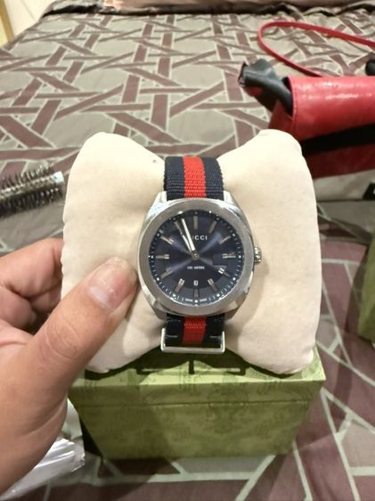 เงิน ขาย นาฬิกา Gucci GG2527 แท้  อุปกรณ์ครับ
