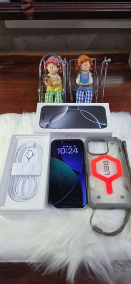 iphone 16 Pro มือ2-ฟิลม์ เคส พร้อม สายชาร์จอันใหม่