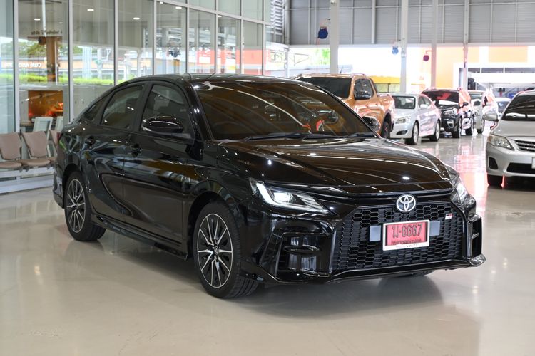 Toyota Yaris ATIV 2025 1.5 HEV GR SPORT Sedan ไฮบริด ไม่ติดแก๊ส เกียร์อัตโนมัติ ดำ