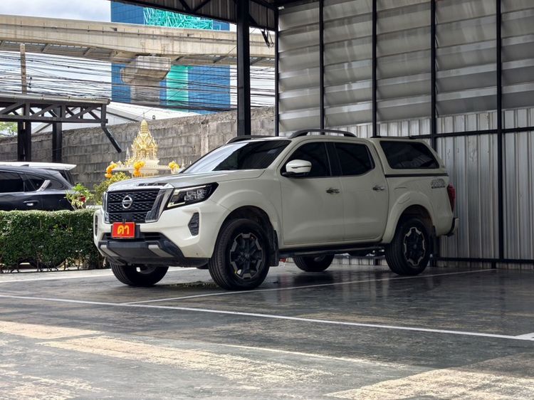 รถ Nissan Navara 2.3 VL 4WD สี ขาว