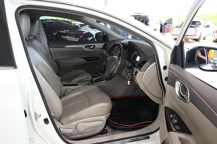Nissan Sylphy 2012 1.6 E Sedan เบนซิน ไม่ติดแก๊ส เกียร์อัตโนมัติ ขาว รูปที่ 3