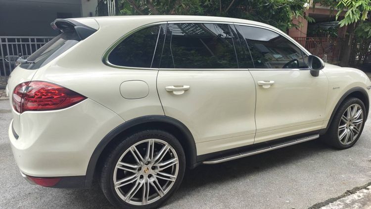 Porsche Cayenne 2010 3.0 V6 Hybrid Utility-car เบนซิน ไม่ติดแก๊ส เกียร์อัตโนมัติ ขาว รูปที่ 2