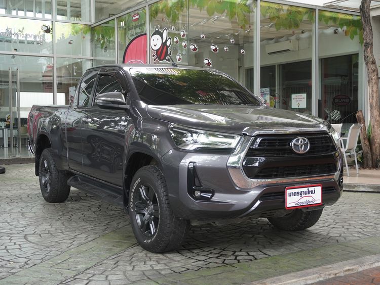 รถ Toyota Hilux Revo Smart Cab 2.4 Mid Prerunner สี เทา