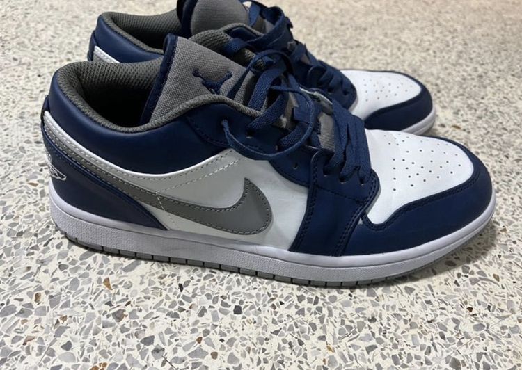 ขายรองเท้า รองเท้า Nike Made in vietnam เบอร์ 11 มือสอง รูปที่ 3