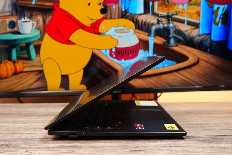 Asus Vivobook Go 15 Ryzen3-7320U Ram8 ssd512 สเปคทำงาน แป้นตัวเลขแยก รูปที่ 7