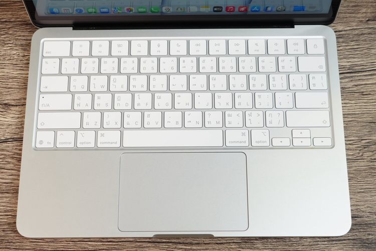 APPLE MacBook Neo (Silver) รุ่นใหม่ chip A18 Pro Ram8 SSD256 จอ13นิ้ว Liquid Retina รอบชาร์จ 9 ครั้ง รูปที่ 7