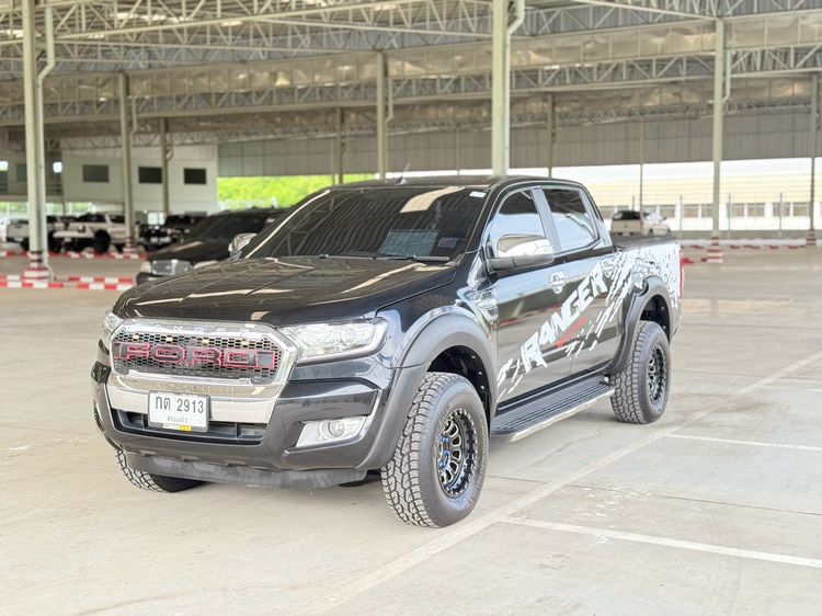 รถ Ford Ranger 2.2 Hi-Rider XLT สี ดำ