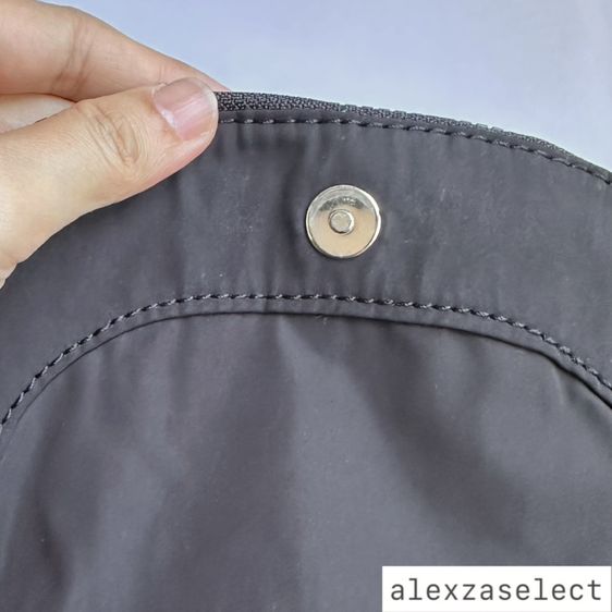 [Used] Marc Jacobs Quilted Nylon Crossbody Bag สีดำ รูปที่ 8