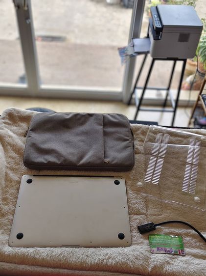 Macbook Air 2017 รูปที่ 2
