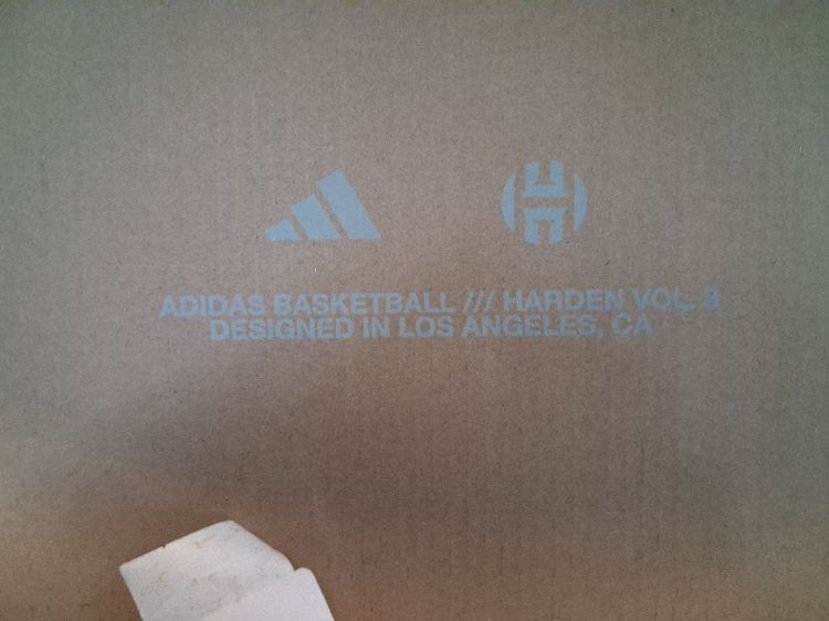 ลองเท้าadidas  basketball รูปที่ 7