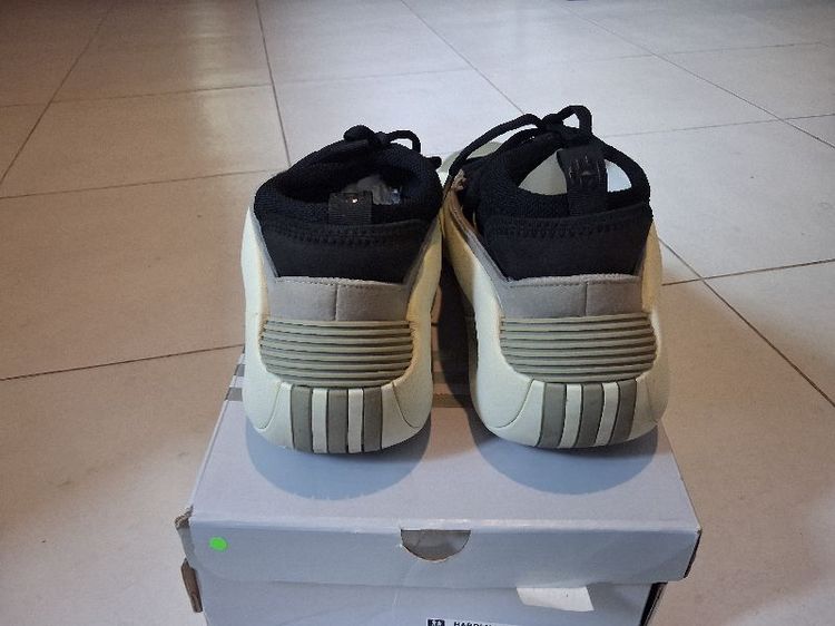 ลองเท้าadidas  basketball รูปที่ 4