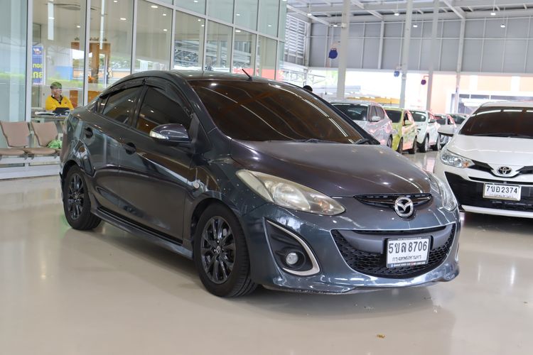 Mazda Mazda 2 2011 1.5 Elegance Spirit Sedan เบนซิน ไม่ติดแก๊ส เกียร์อัตโนมัติ เทา