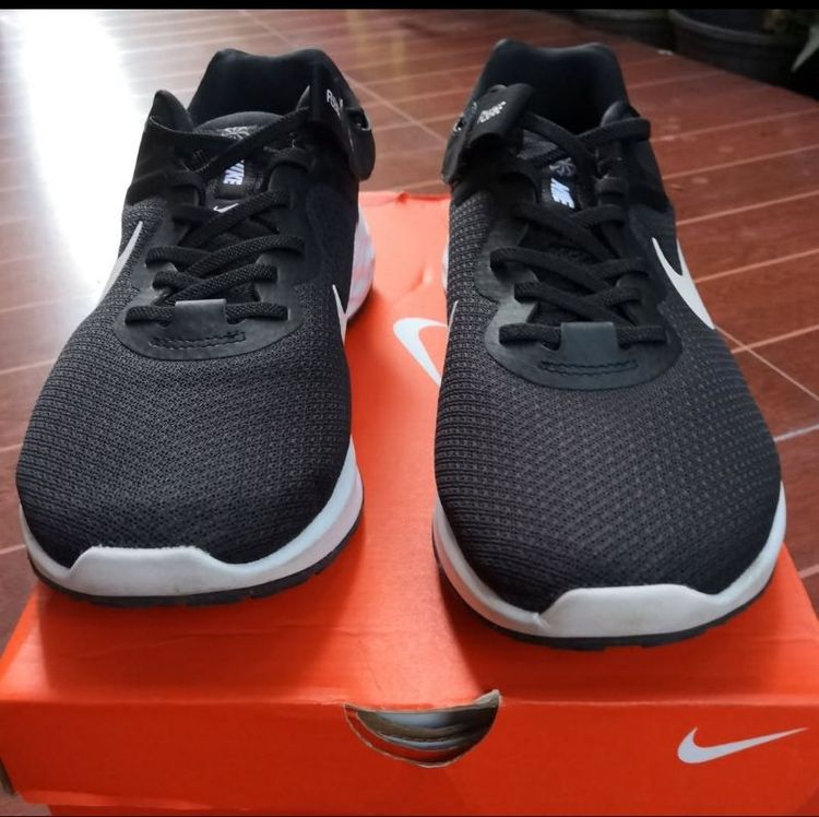 รองเท้าวิ่ง โร้ดรันเนอร์ มือสองNIKE REVOLUTION 6 FLYEASESize 10.5 (US) / เบอร์ 44.5 (EUR)รุ่นถอดใส่สะดวกด้วยซิบ *ทรงกระชับ ควรเผื่อไซด์ รูปที่ 2