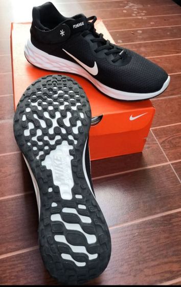 รองเท้าวิ่ง โร้ดรันเนอร์ มือสองNIKE REVOLUTION 6 FLYEASESize 10.5 (US) / เบอร์ 44.5 (EUR)รุ่นถอดใส่สะดวกด้วยซิบ *ทรงกระชับ ควรเผื่อไซด์ รูปที่ 3