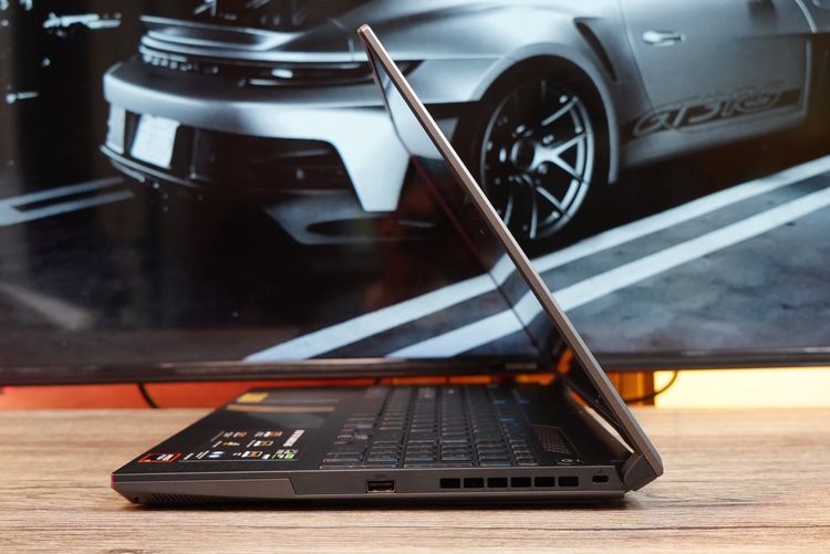 Asus TUF Gaming A16 Ryzen7-170 RTX4050(6GB) Ram16 SSD512 จอ16 นิ้ว WUXGA FHD+ 144Hz รูปที่ 7