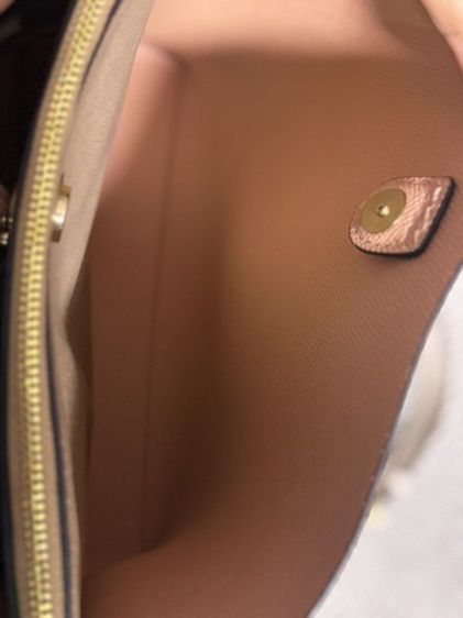 กระเป๋าสะพายข้างทรงบักเก็ตจาก [Coach Mollie Bucket Bag] รูปที่ 6