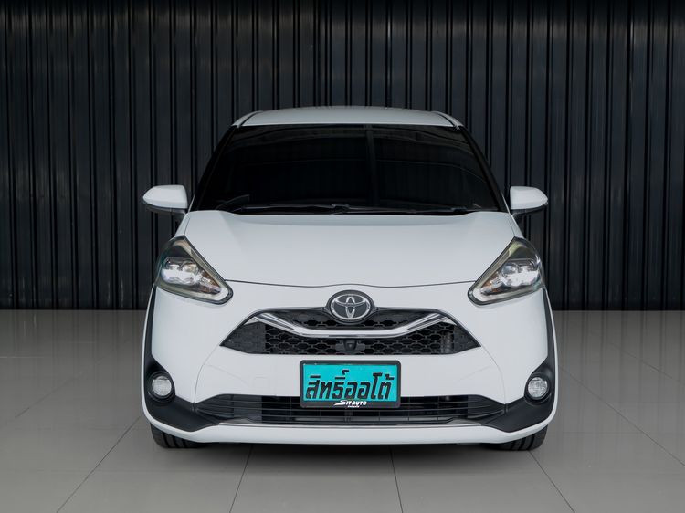 Toyota Sienta 2020 1.5 V Utility-car เบนซิน ไม่ติดแก๊ส เกียร์อัตโนมัติ ขาว รูปที่ 2