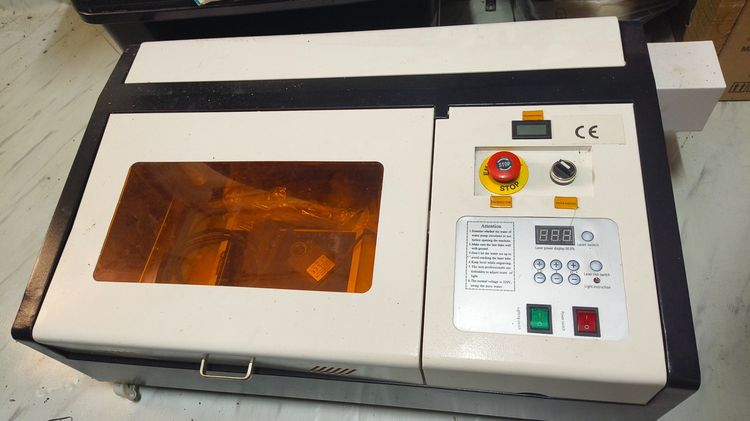 เครื่อง CNC CO2 Laser 60W 