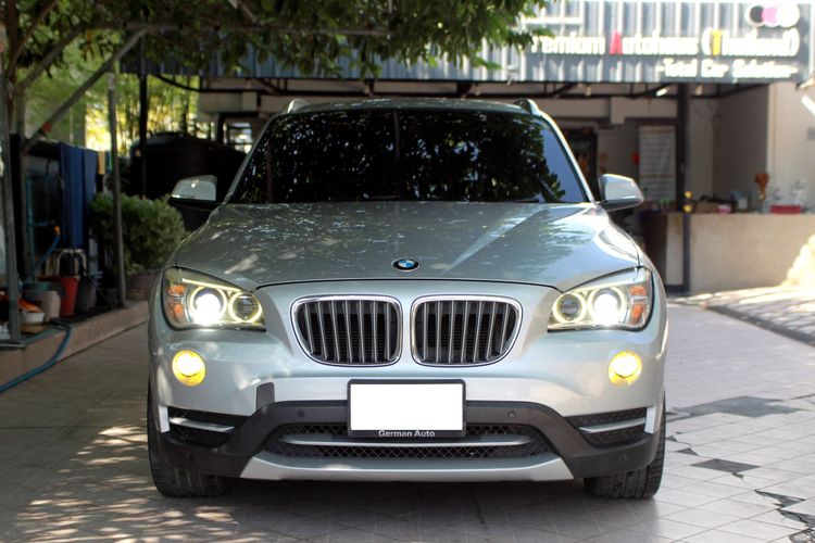 BMW X1 2014 2.0 sDrive20d xLine Utility-car ดีเซล ไม่ติดแก๊ส เกียร์อัตโนมัติ บรอนซ์เงิน รูปที่ 2