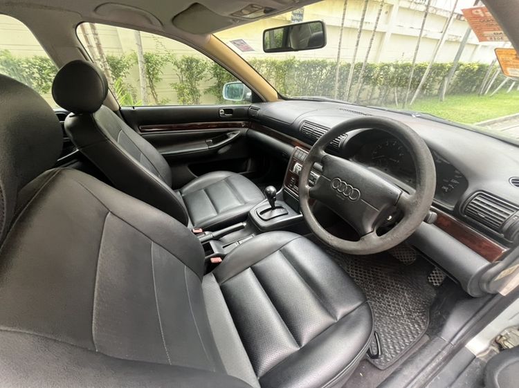 Audi Audi A4  1997 1.8 Sedan เบนซิน ไม่ติดแก๊ส เกียร์อัตโนมัติ เทา รูปที่ 4