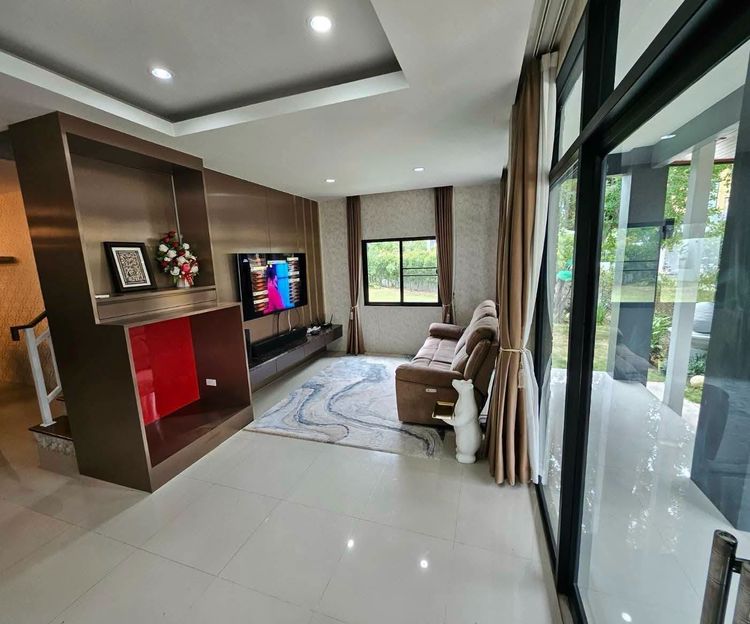 อื่นๆ ตกแต่งครบ 2023 บ้านเช่าที่ตบแต่งหรูที่สุดในโคราชอีกหลัง เปิดให้เช่าในราคา 40000 บาท สัญญา2ปีและราคา 50000 บาท สัญญา1ปี รูปที่ 2