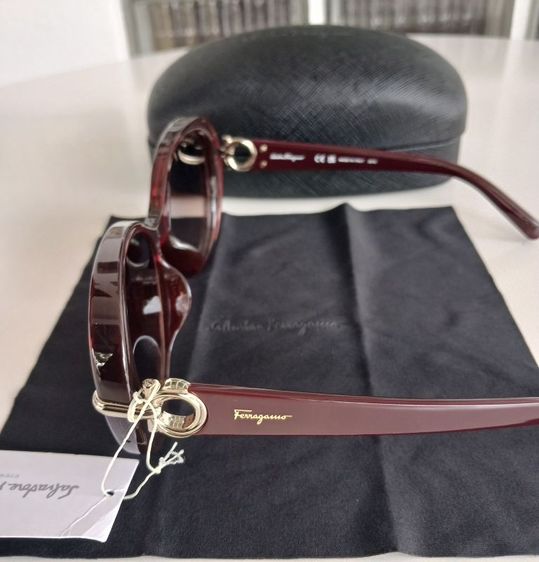 แว่นกันแดด แบรนด์ Salvatore Ferragamo รูปที่ 3