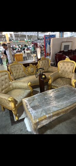 ชุดหลุย์ ชุดละ 6900