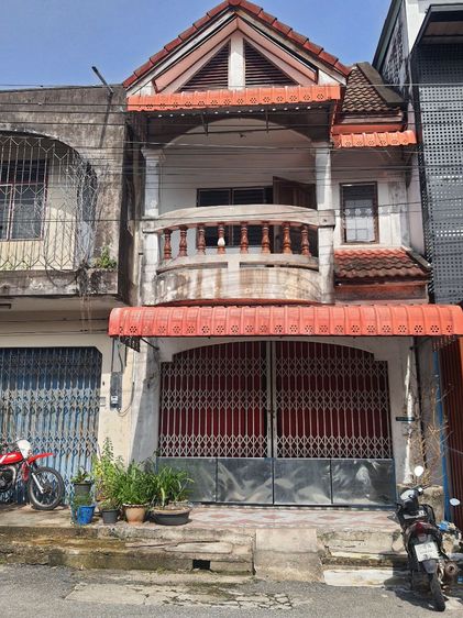 House Double story