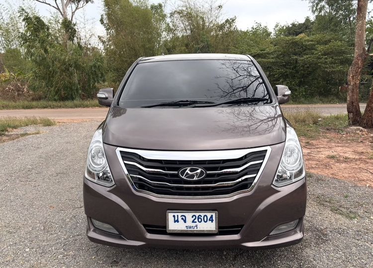 รถ Hyundai H-1  2.5 Elite NS สี น้ำตาล