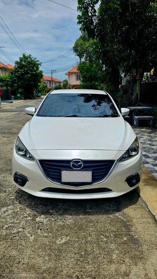รถ Mazda Mazda3 2.0 S Sports สี ขาว