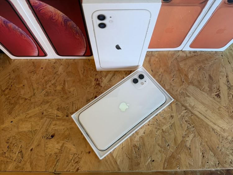 iPhone 11 สีขาว สภาพสวยกริ๊ฟๆ จอแท้เดิมๆ สุขภาพแบต 100
